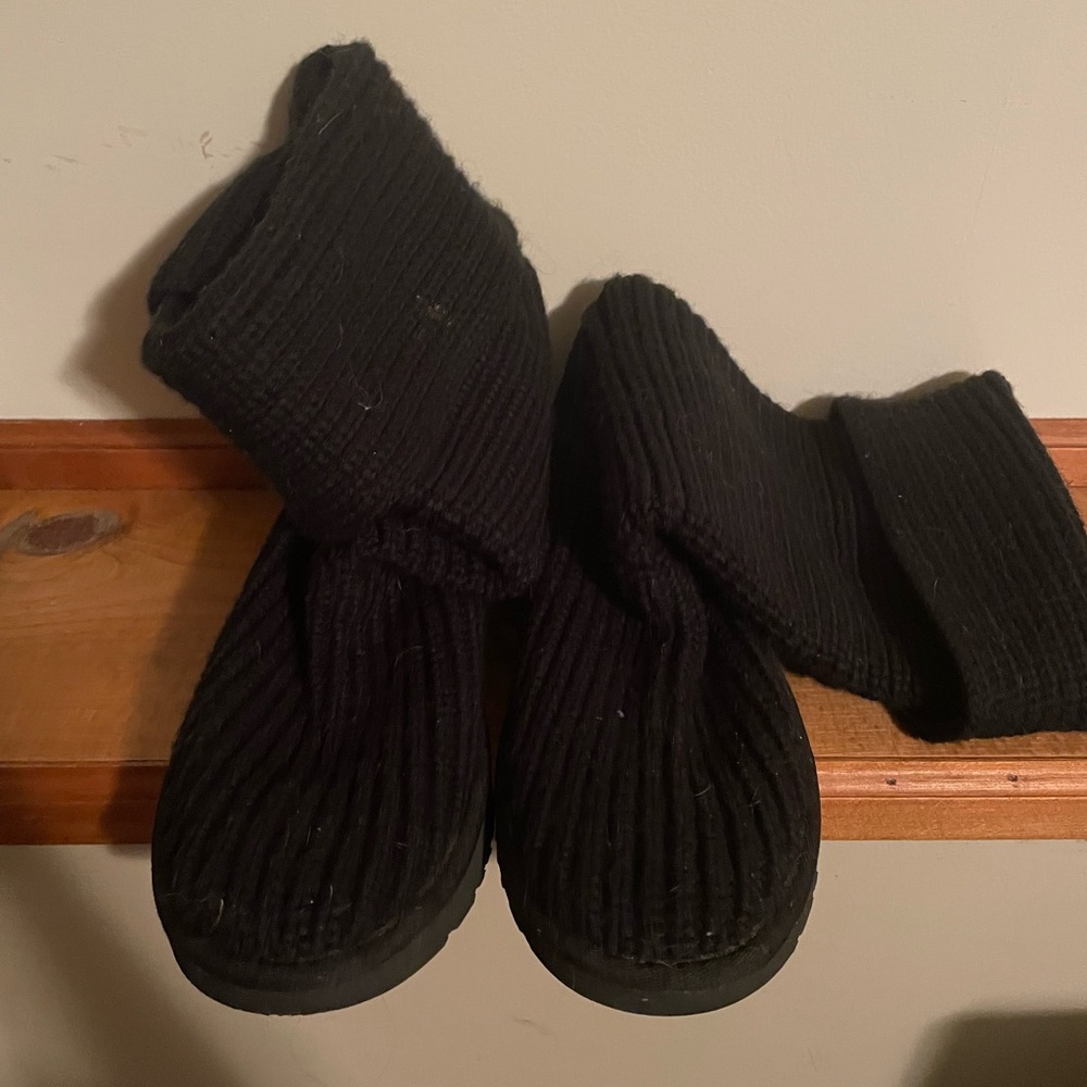 UGG Classic Cardy Button Detailed Knit Boots